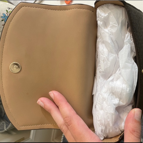 Michael Kors Fannypack - Picture 4 of 4